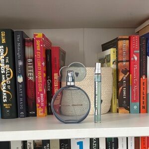 BNWOT Ariana grande cloud (100 + 10)